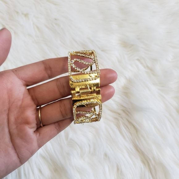 Like New Gold Bracelet! - Picture 5 of 8